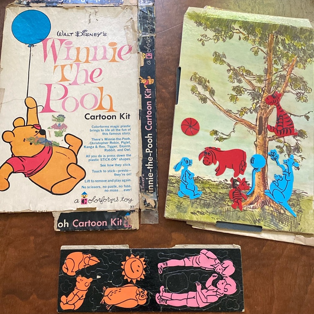 Walt Disney's Winnie the Pooh Colorforms Cartoon Kit vtg 1964 in fair condition